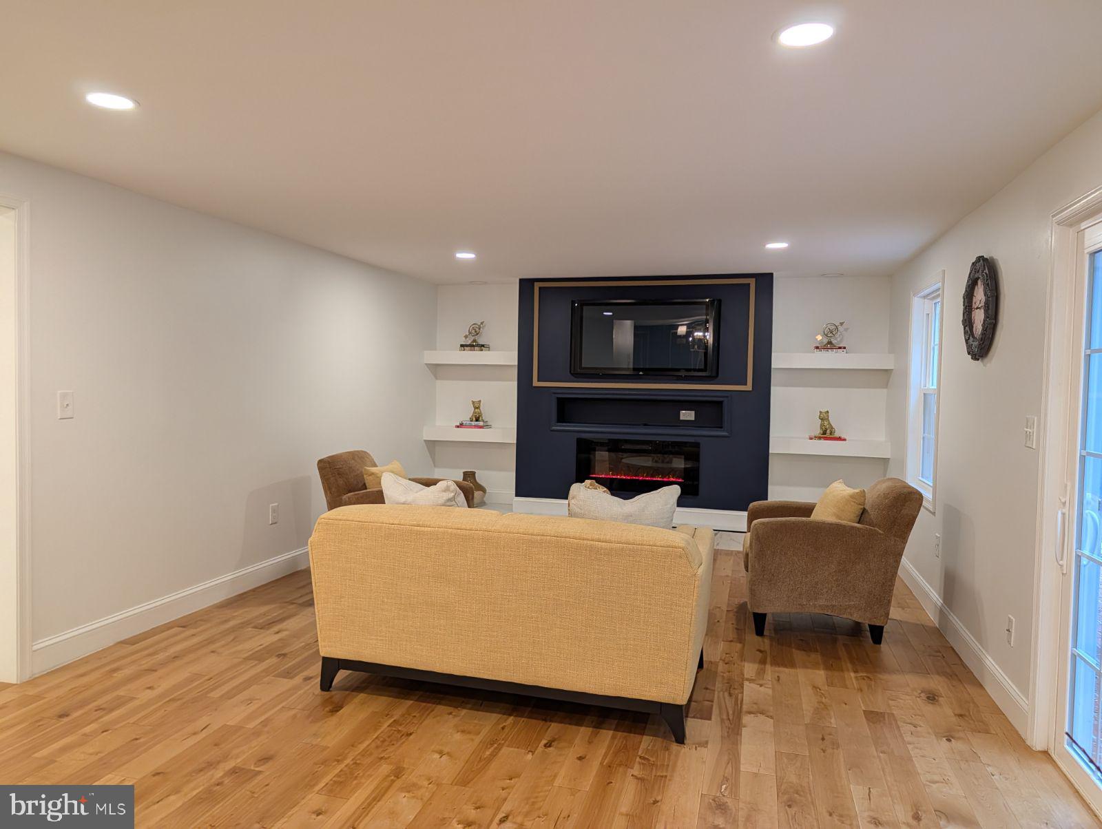 WHETSTONE - Residential