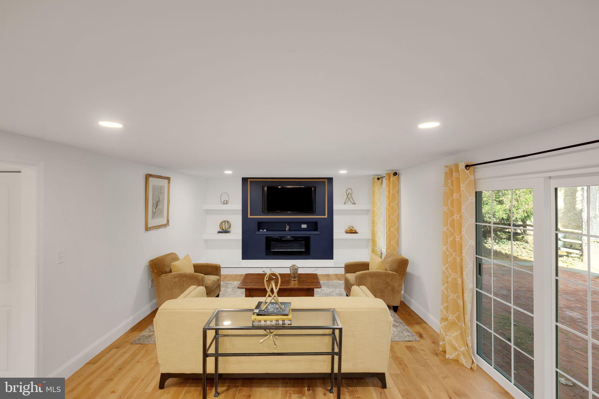 WHETSTONE - Residential
