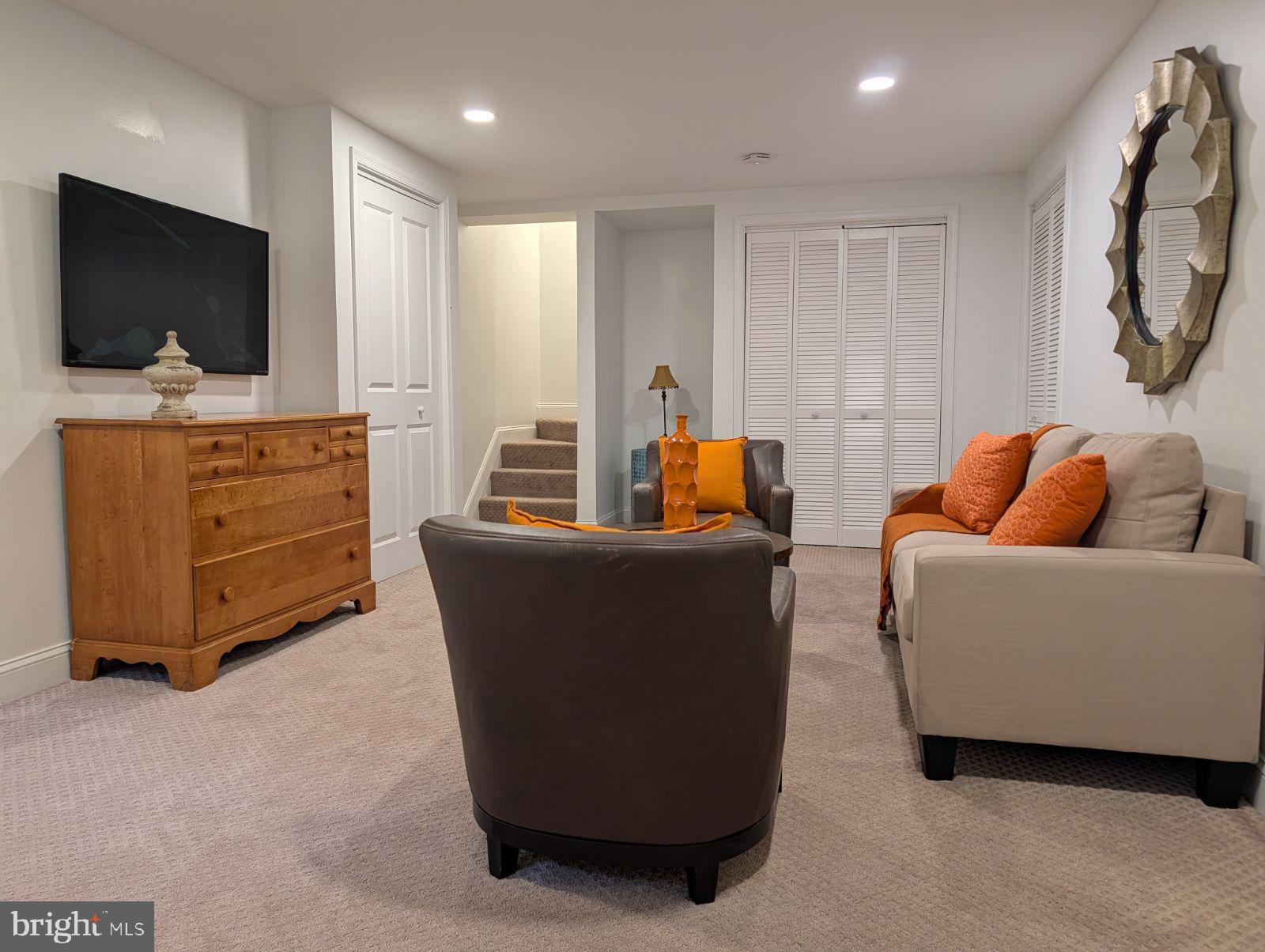 WHETSTONE - Residential