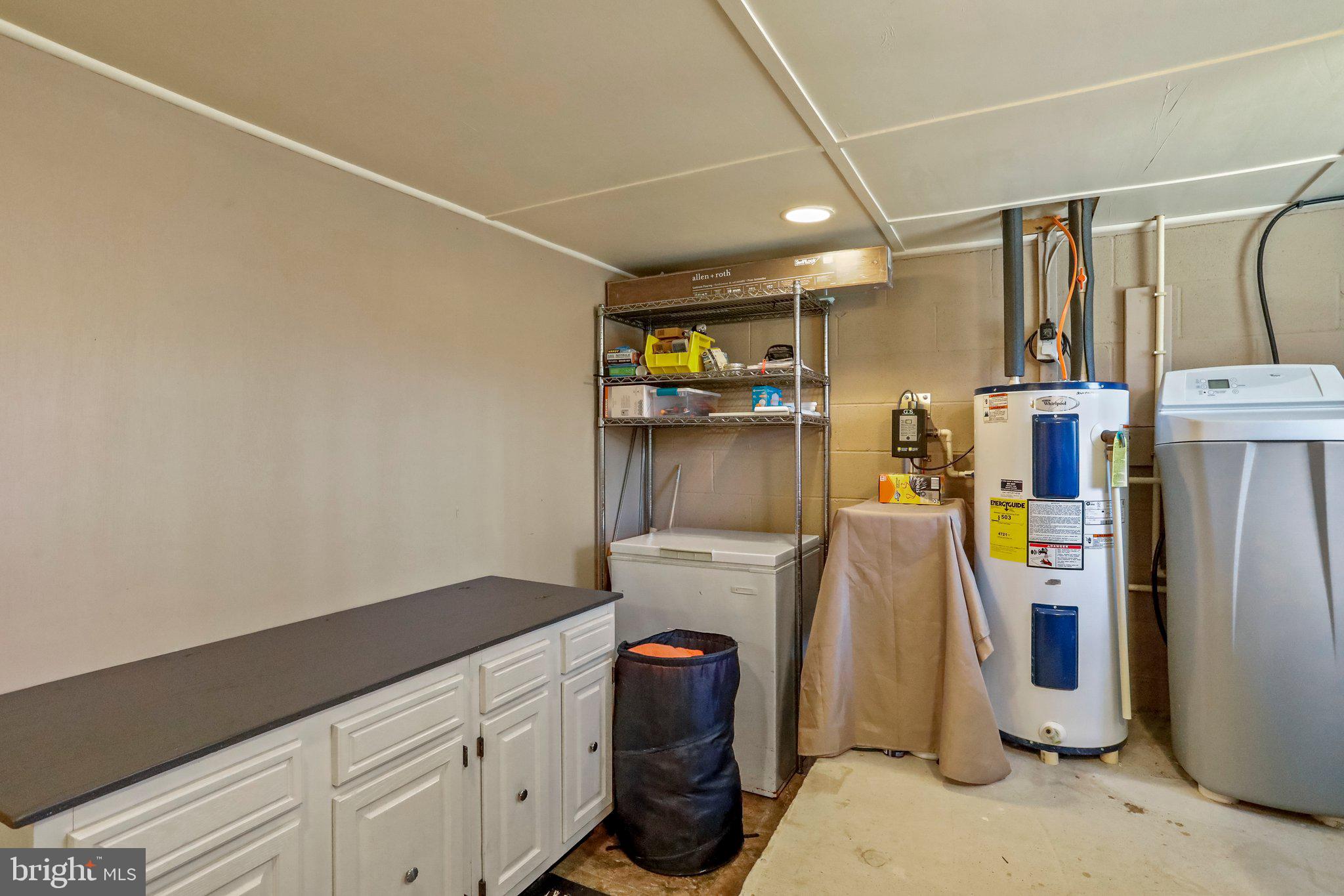 SHADY ACRES - Residential