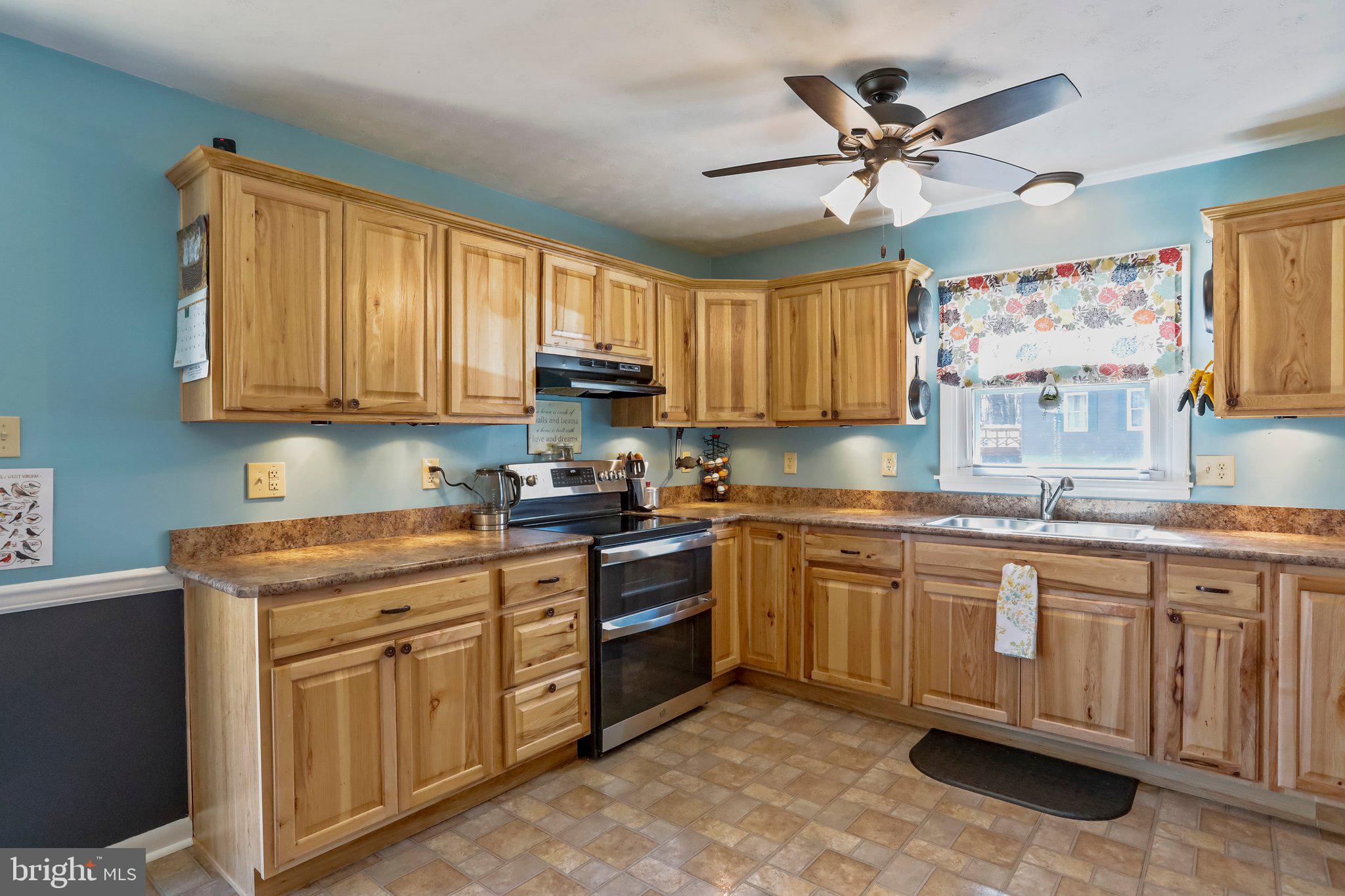 SHADY ACRES - Residential