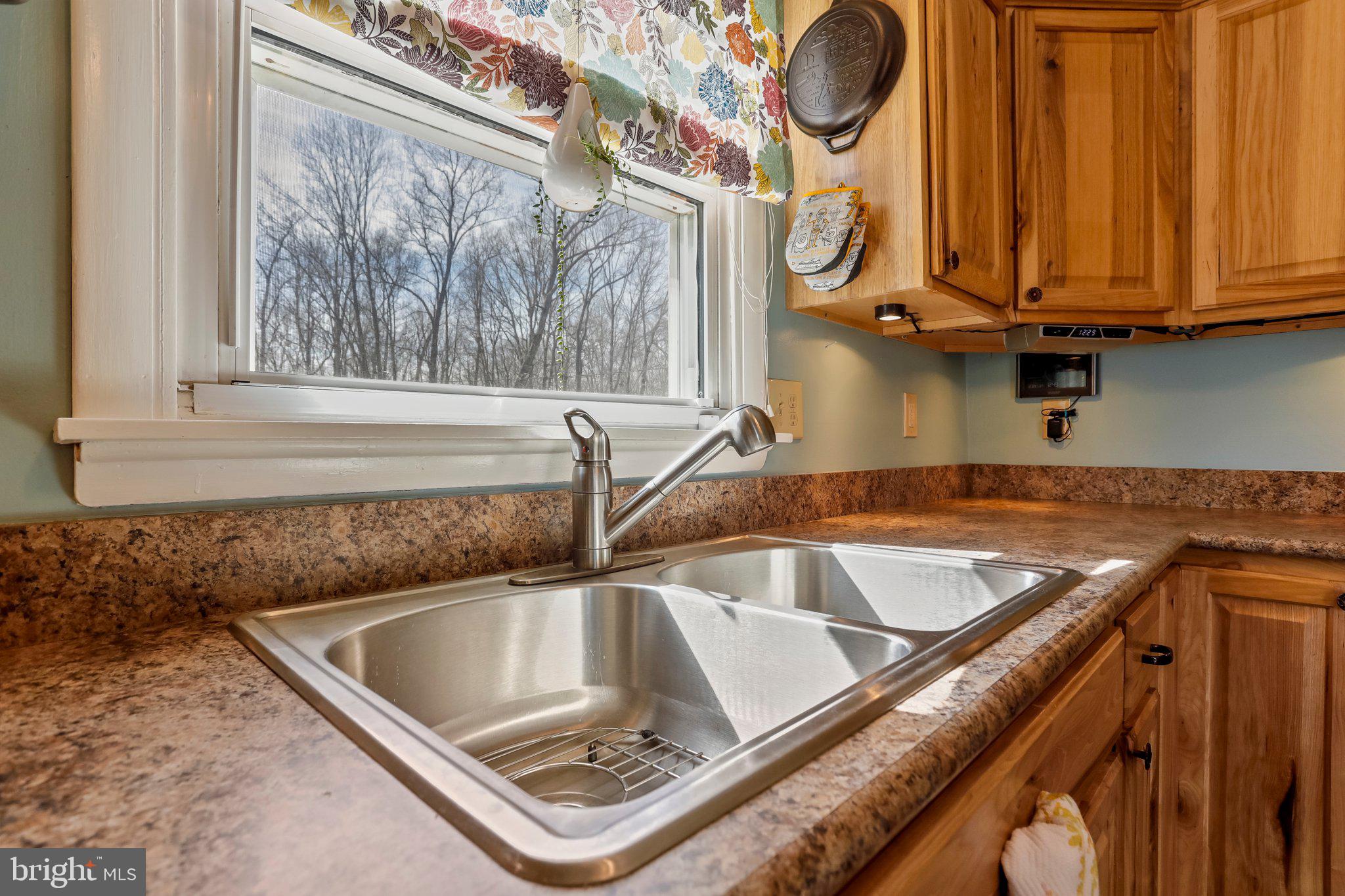 SHADY ACRES - Residential