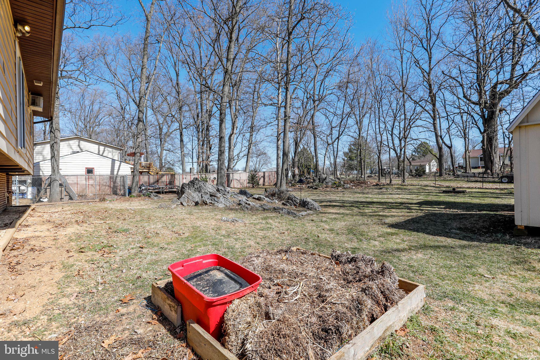 SHADY ACRES - Residential