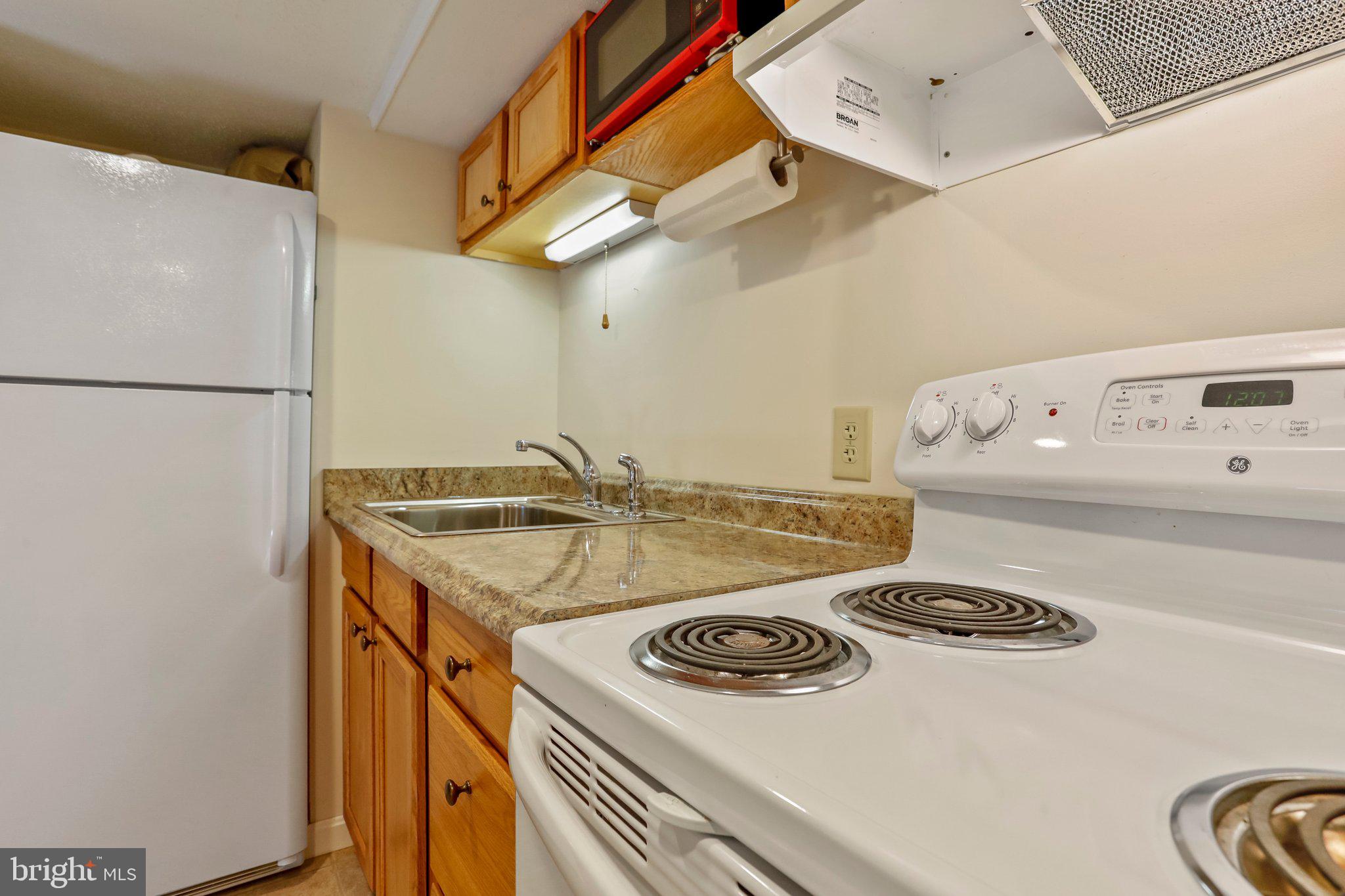 SHADY ACRES - Residential