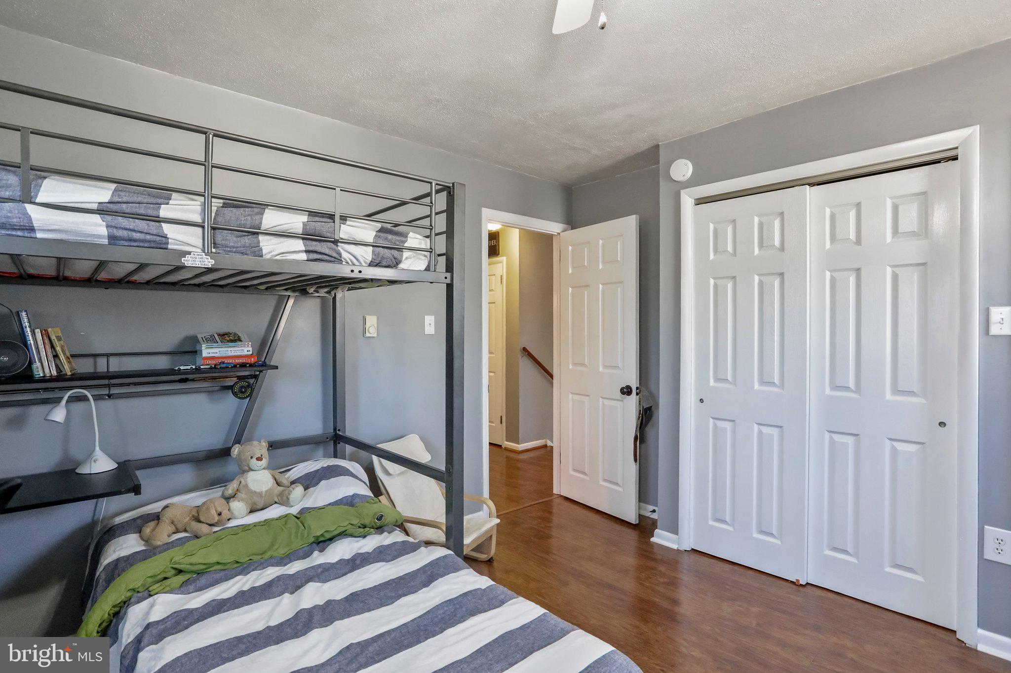 SHADY ACRES - Residential