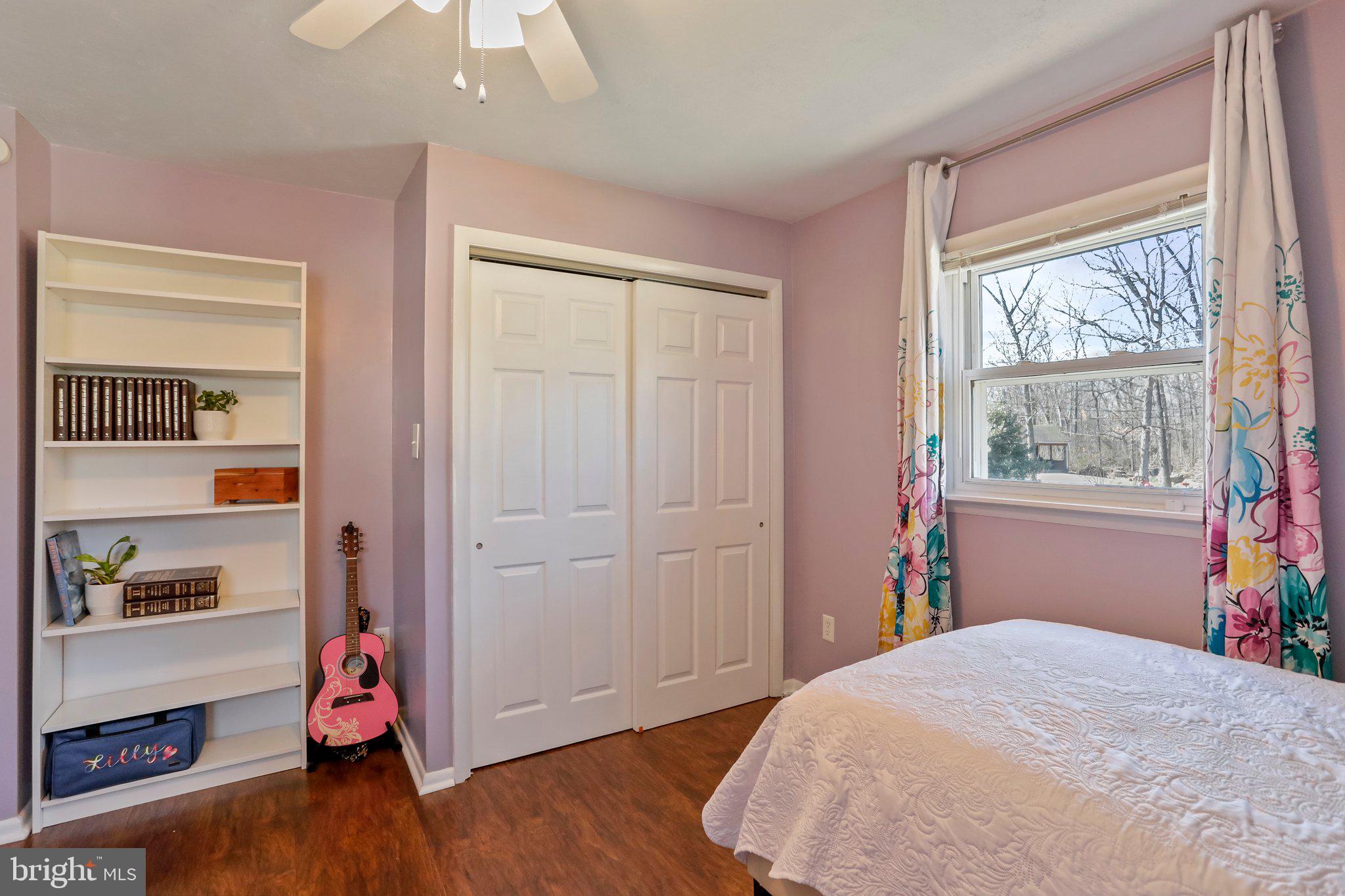 SHADY ACRES - Residential