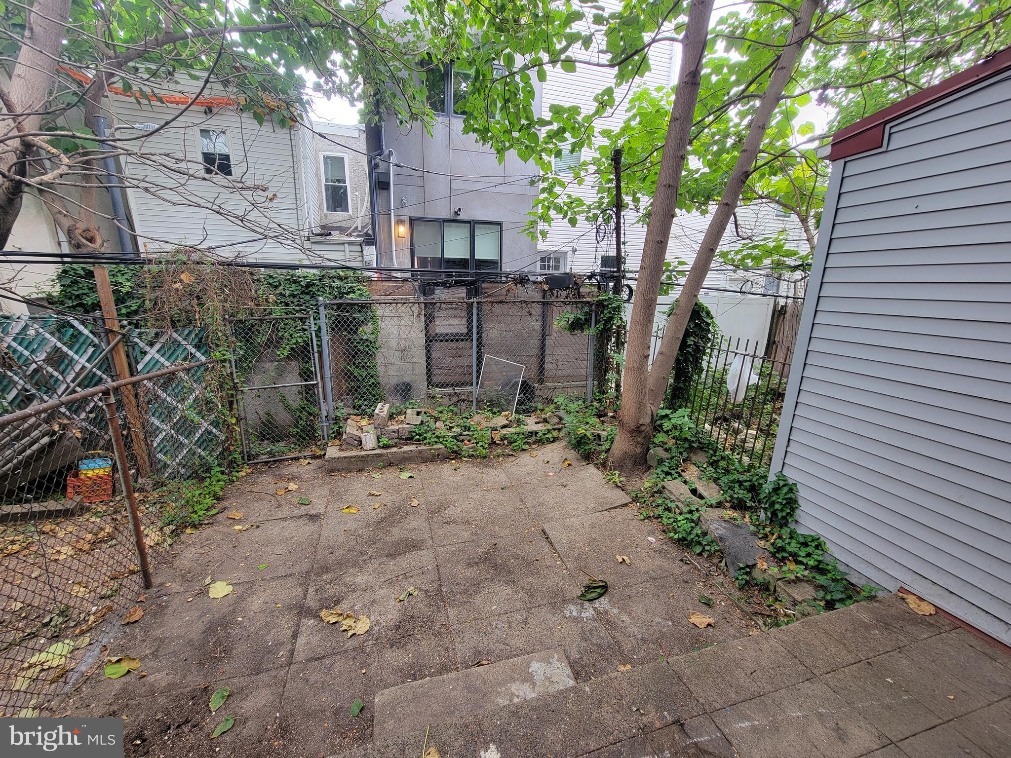 POINT BREEZE - Residential