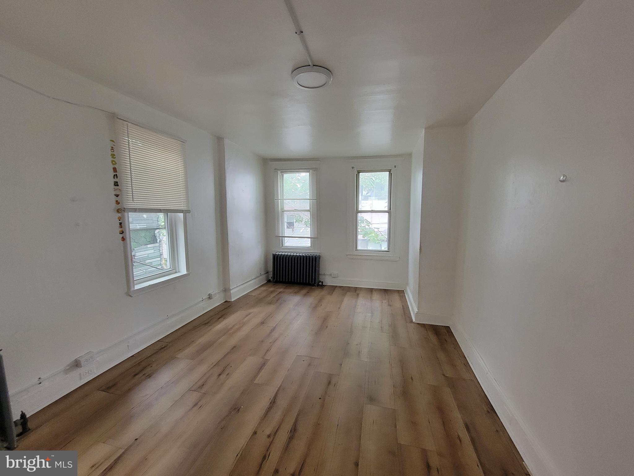 POINT BREEZE - Residential