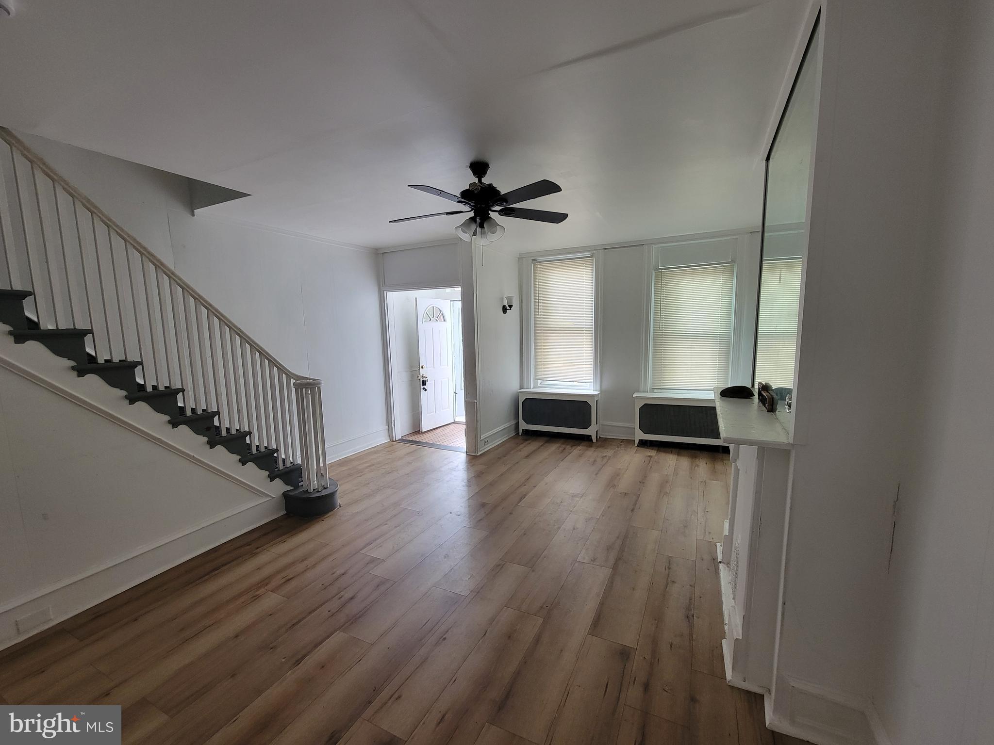 POINT BREEZE - Residential