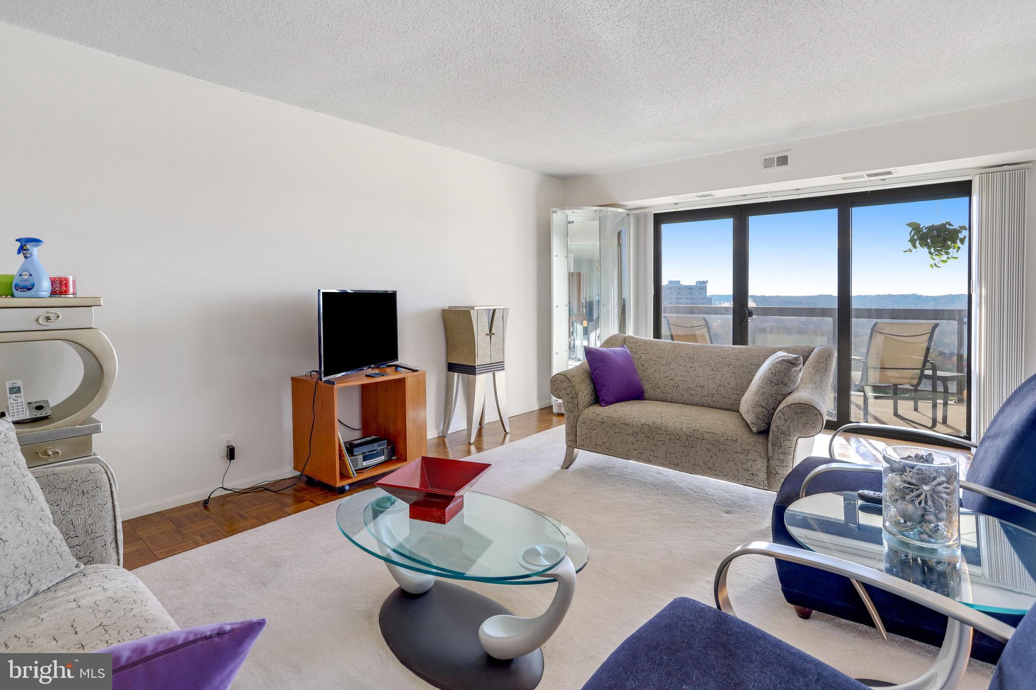 WATERGATE AT LANDMARK - Residential