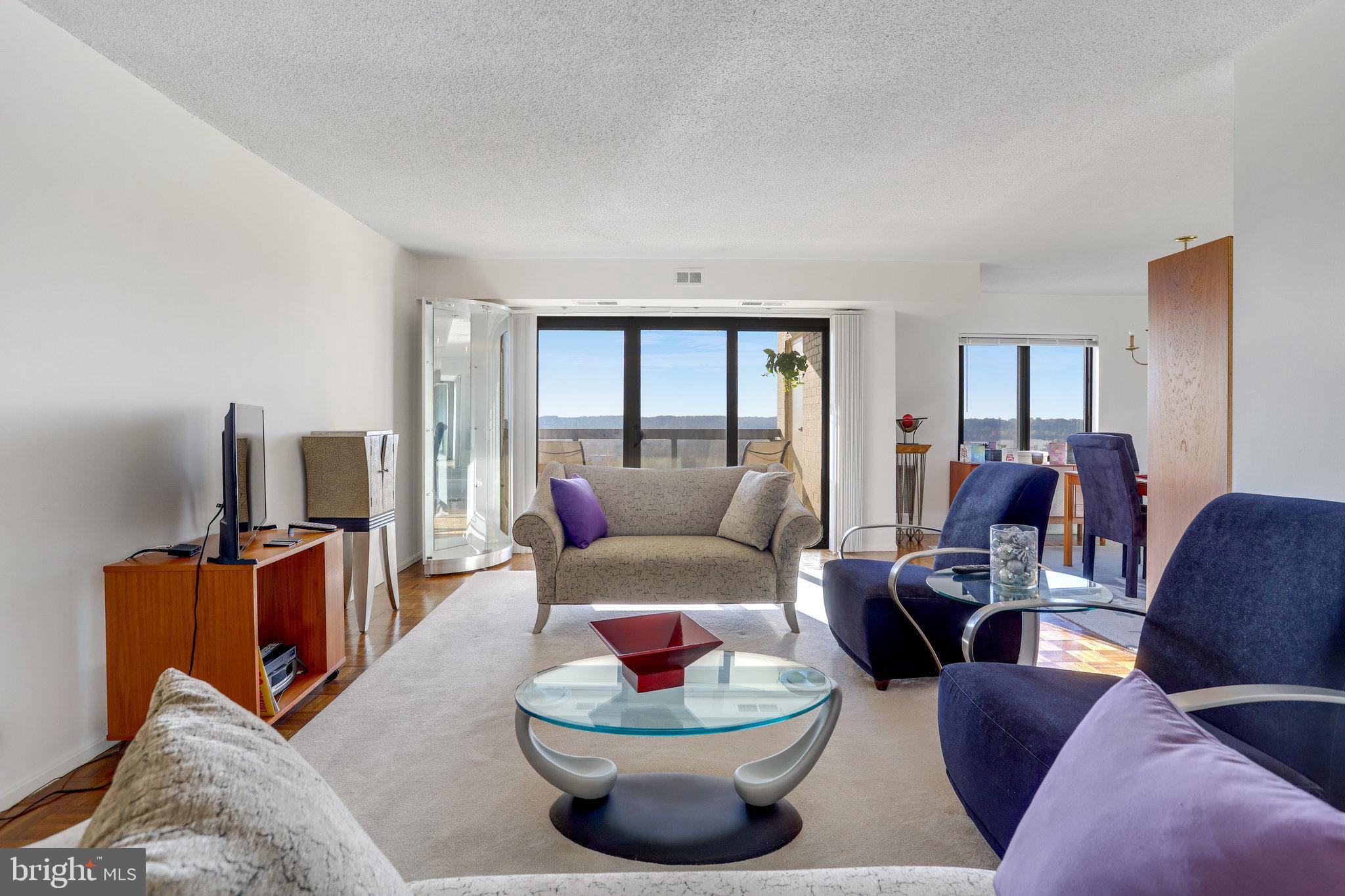 WATERGATE AT LANDMARK - Residential