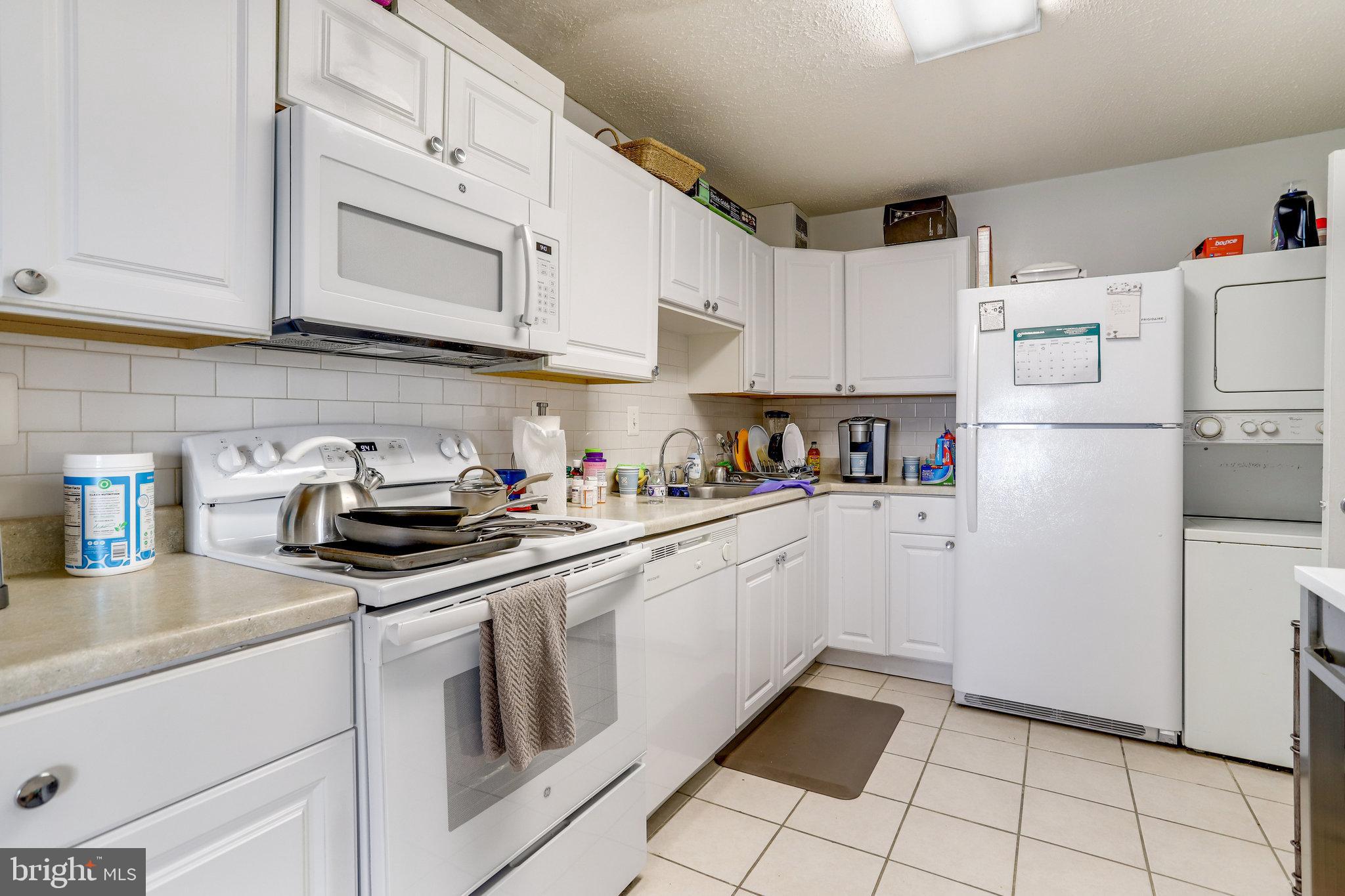 WATERGATE AT LANDMARK - Residential