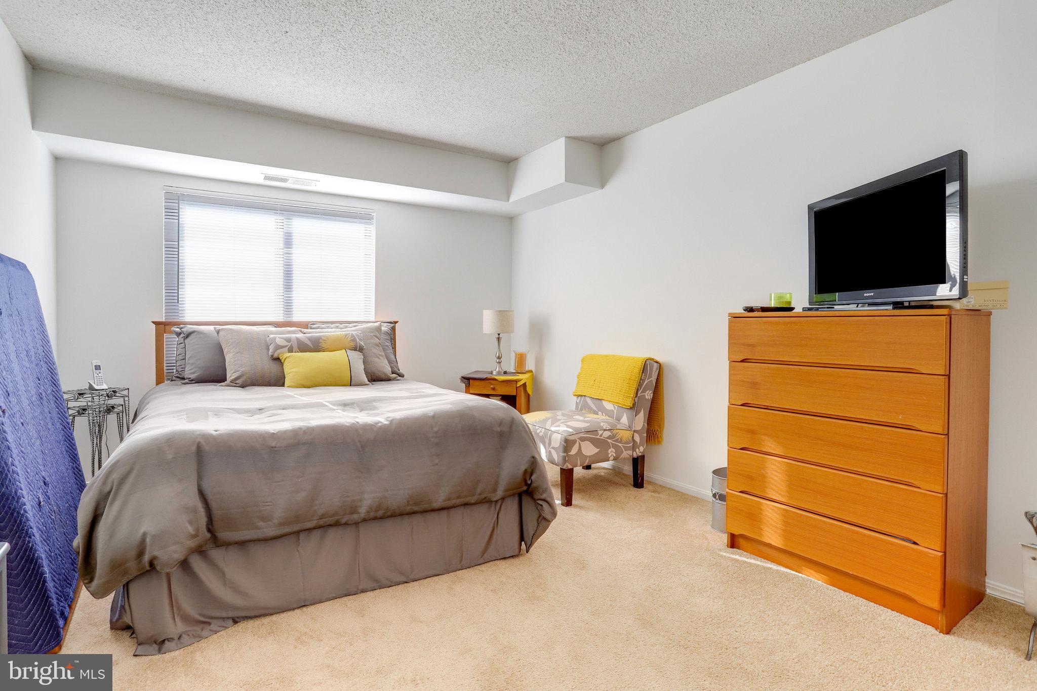 WATERGATE AT LANDMARK - Residential