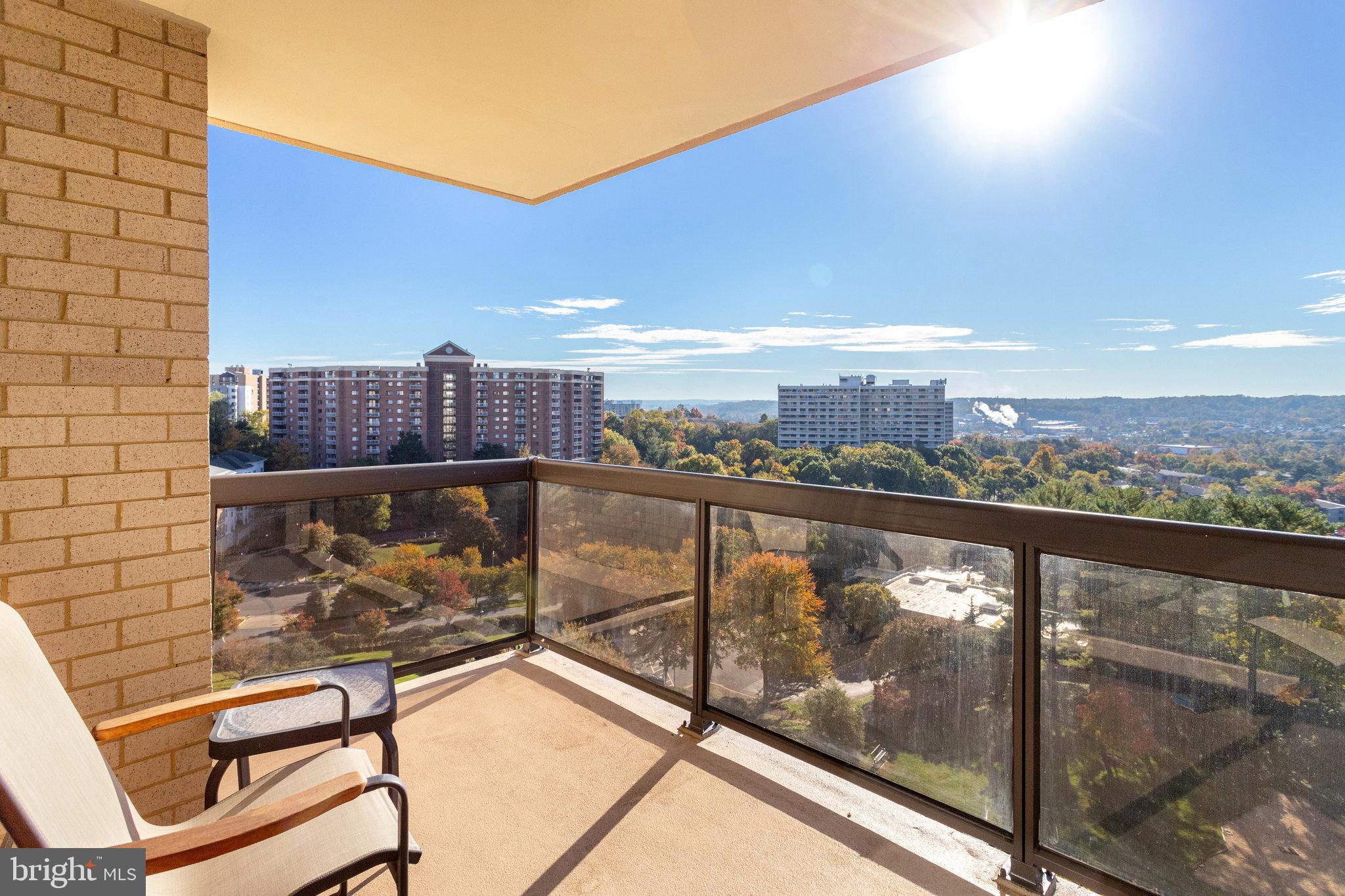 WATERGATE AT LANDMARK - Residential