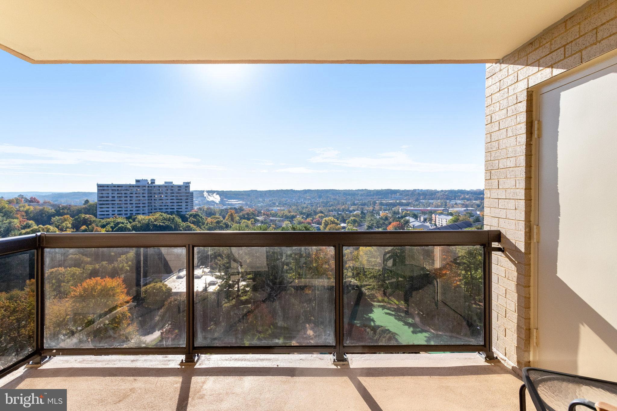 WATERGATE AT LANDMARK - Residential