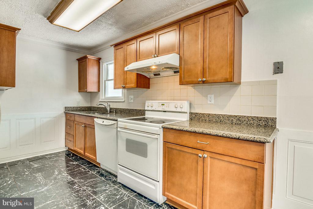 FAIRFIELD - Residential Lease