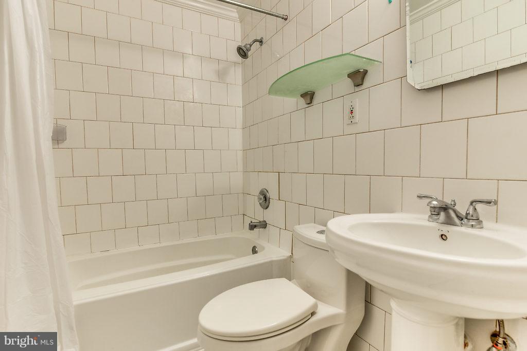 FAIRFIELD - Residential Lease