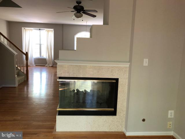 HAWTHORNE - Residential Lease