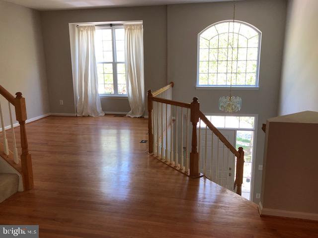 HAWTHORNE - Residential Lease