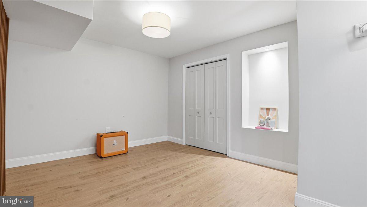 BALLY SPRINGS - Residential