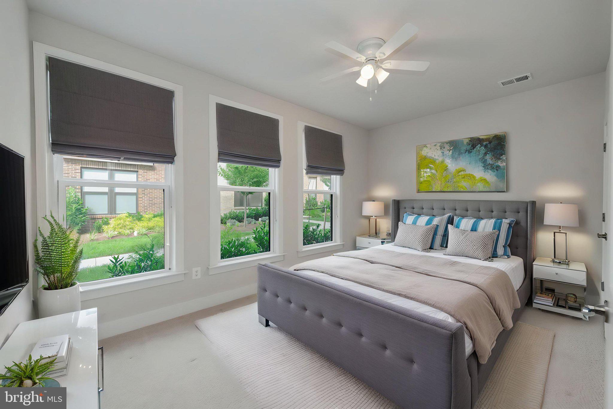2483 LIBERTY LOOP