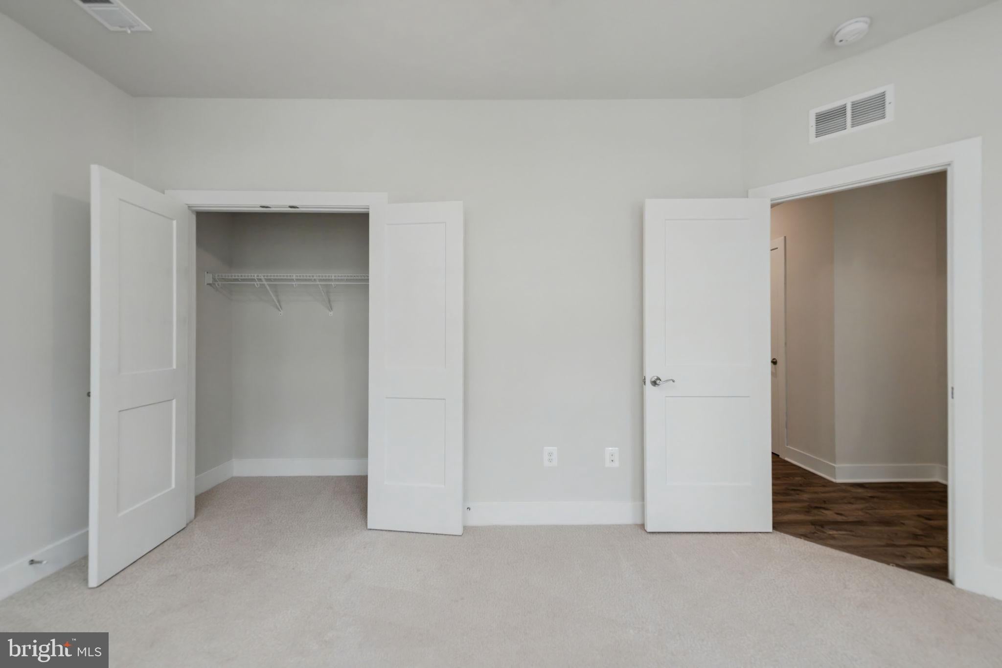 2483 LIBERTY LOOP