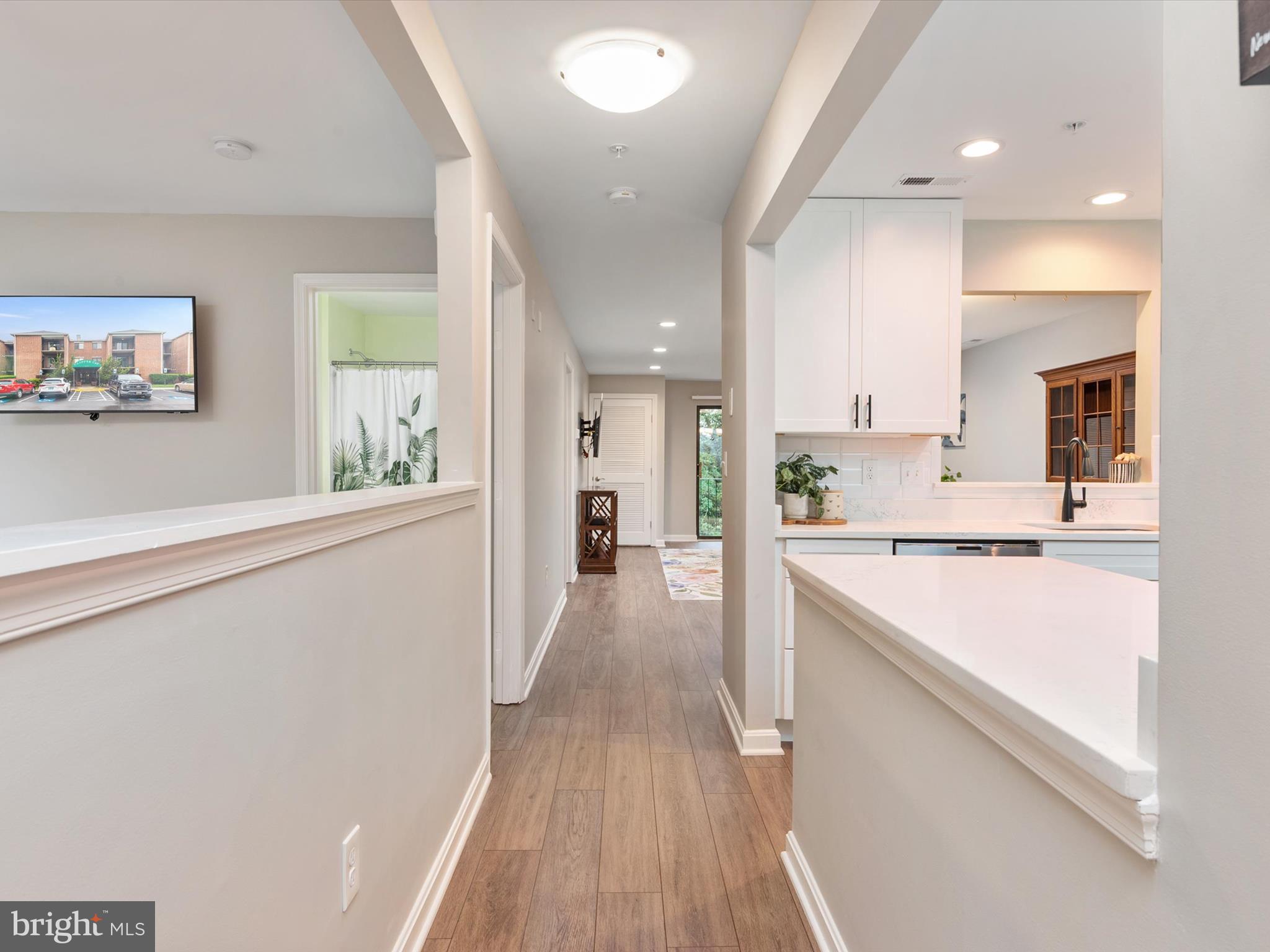 CLIPPER CAY - Residential