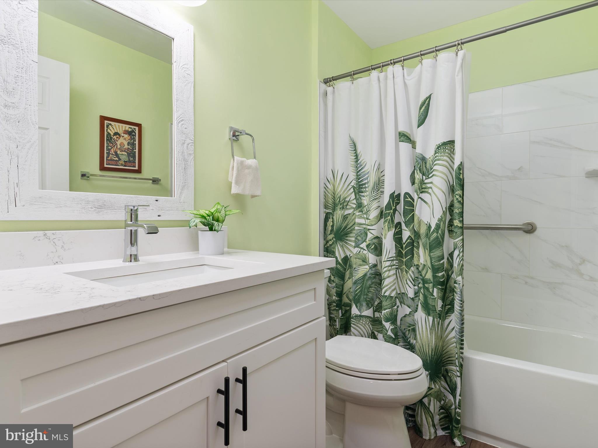 CLIPPER CAY - Residential