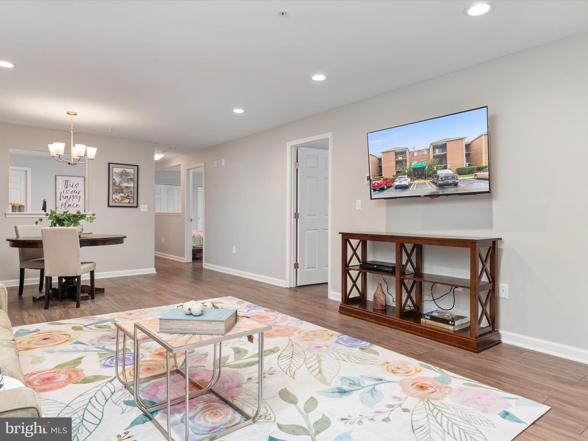 CLIPPER CAY - Residential