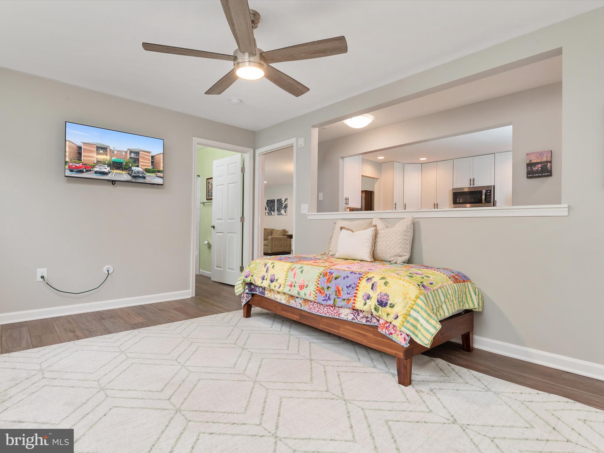 CLIPPER CAY - Residential