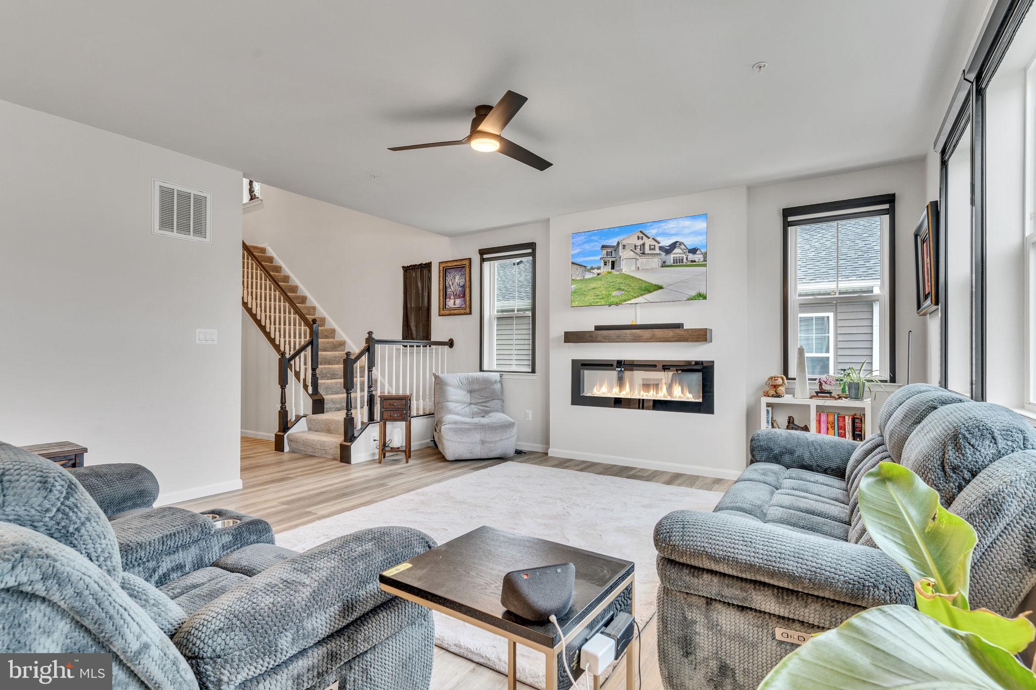 CLARK'S REST - Residential Lease