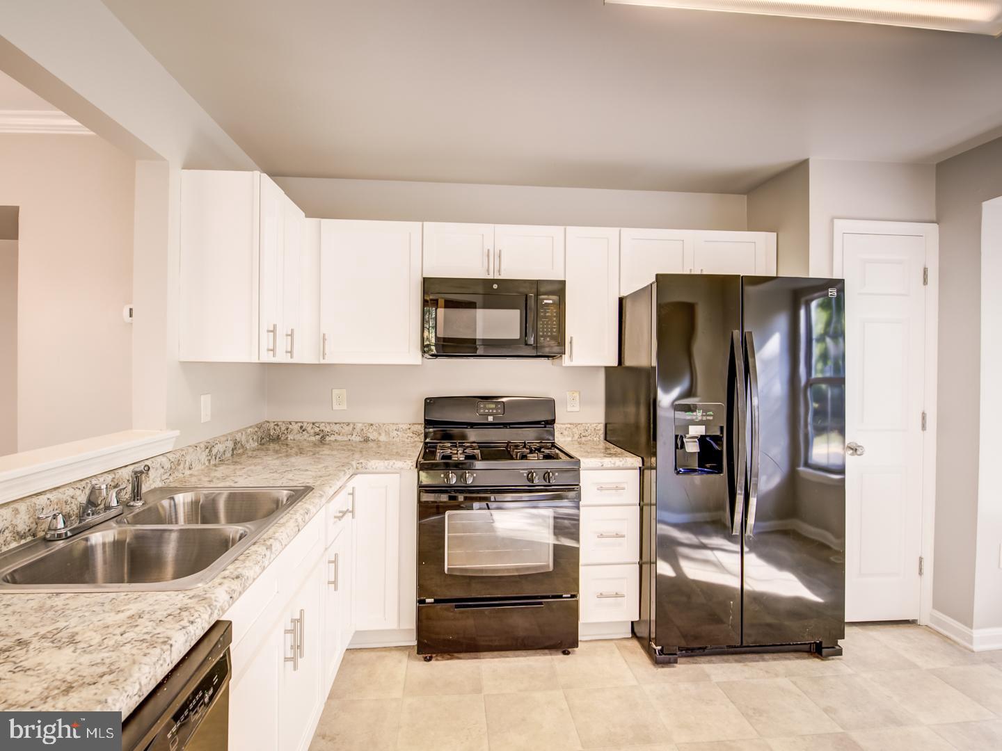 WOODVIEW VILLAGE - Residential