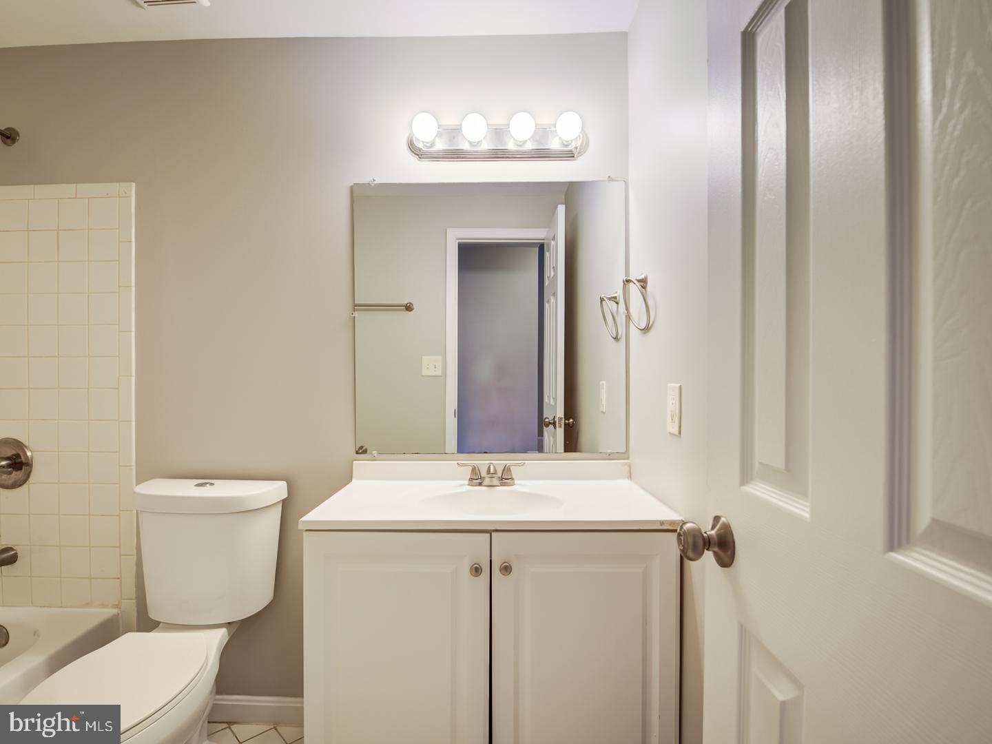 WOODVIEW VILLAGE - Residential