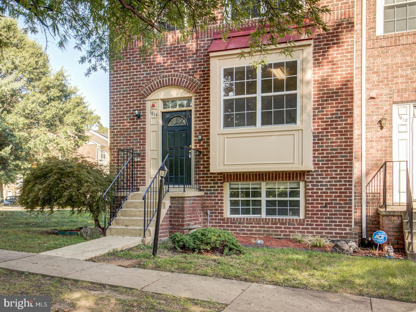 WOODVIEW VILLAGE - Residential