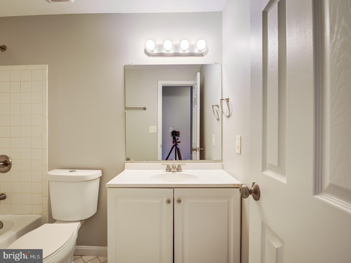 WOODVIEW VILLAGE - Residential