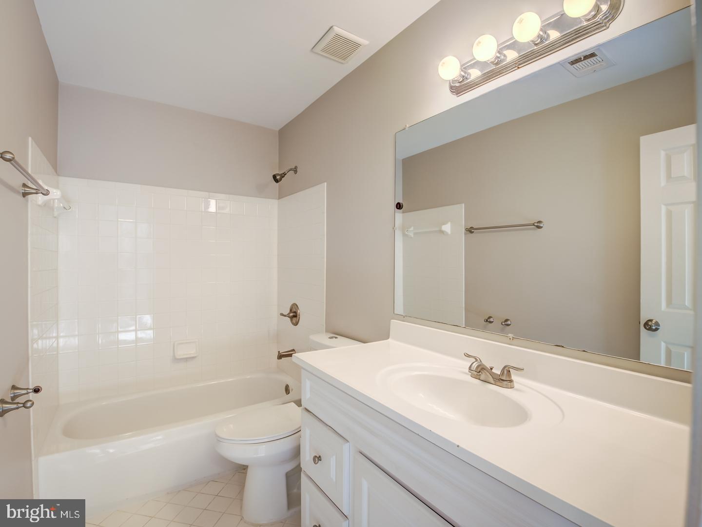 WOODVIEW VILLAGE - Residential