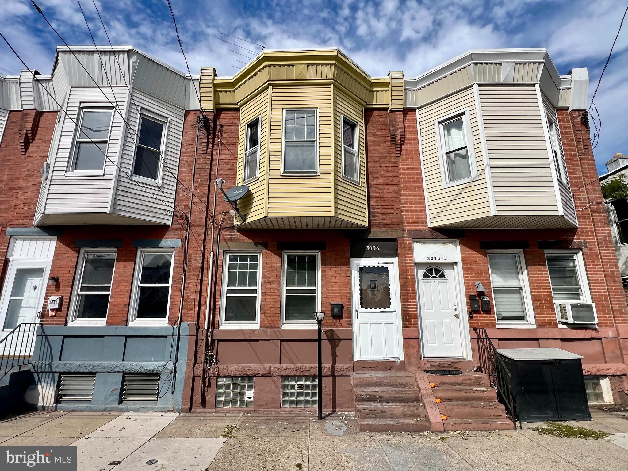 PORT RICHMOND - Residential Lease