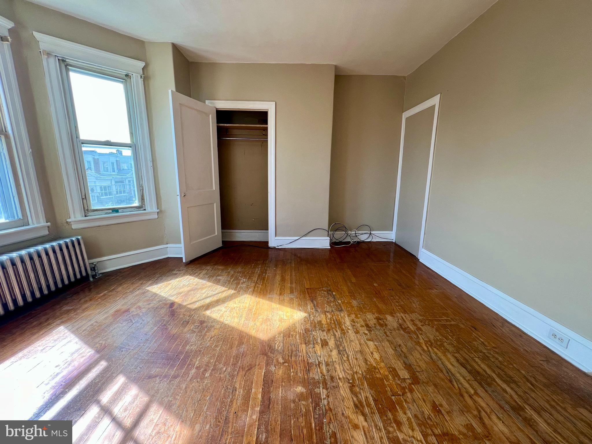 PORT RICHMOND - Residential Lease