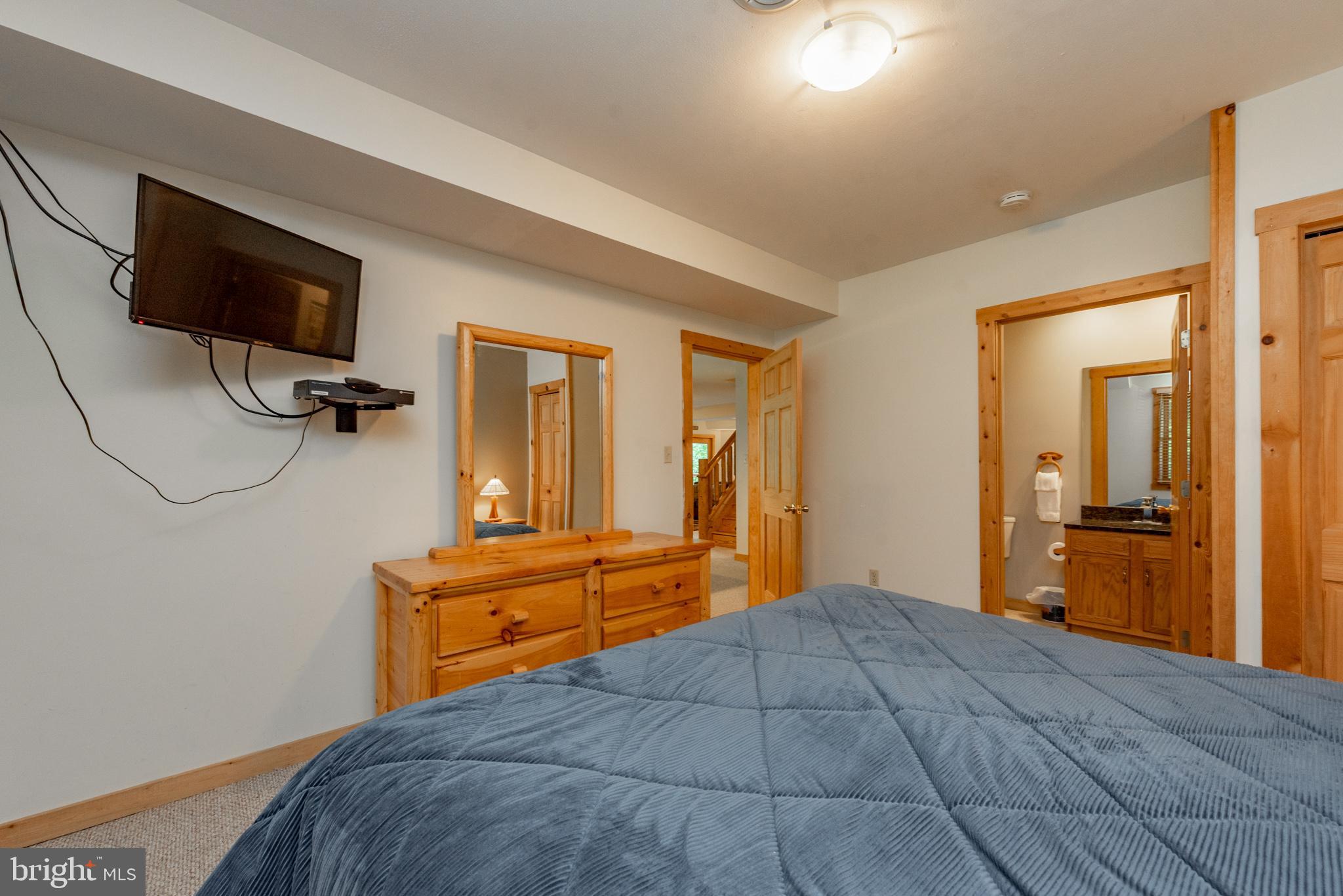 SUMMIT - Residential