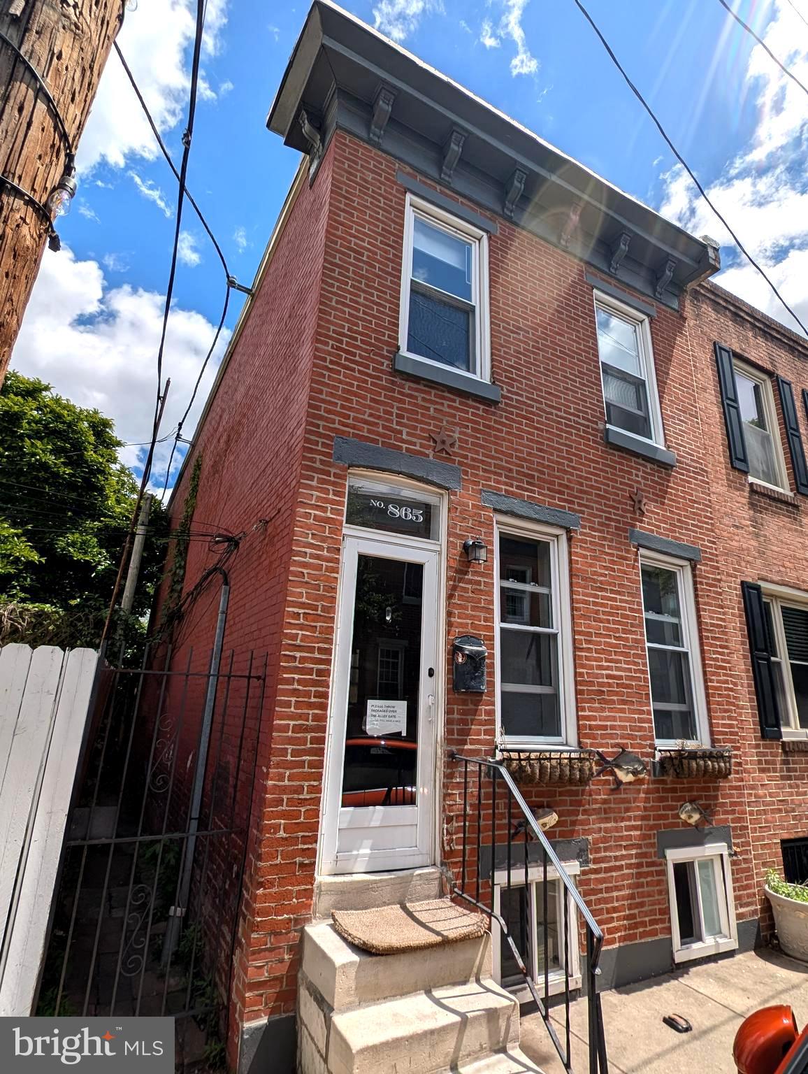 FAIRMOUNT - Residential