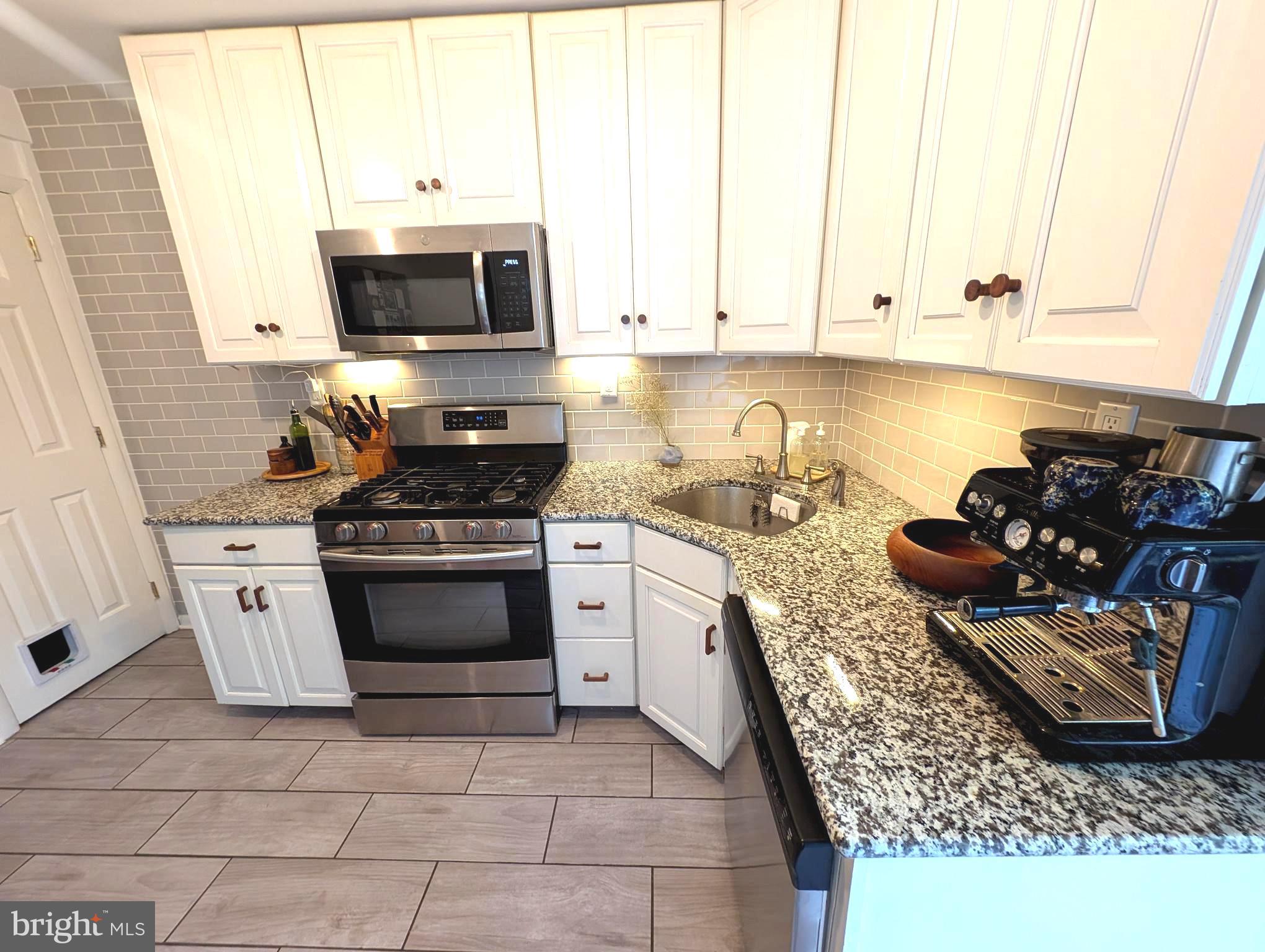 FAIRMOUNT - Residential