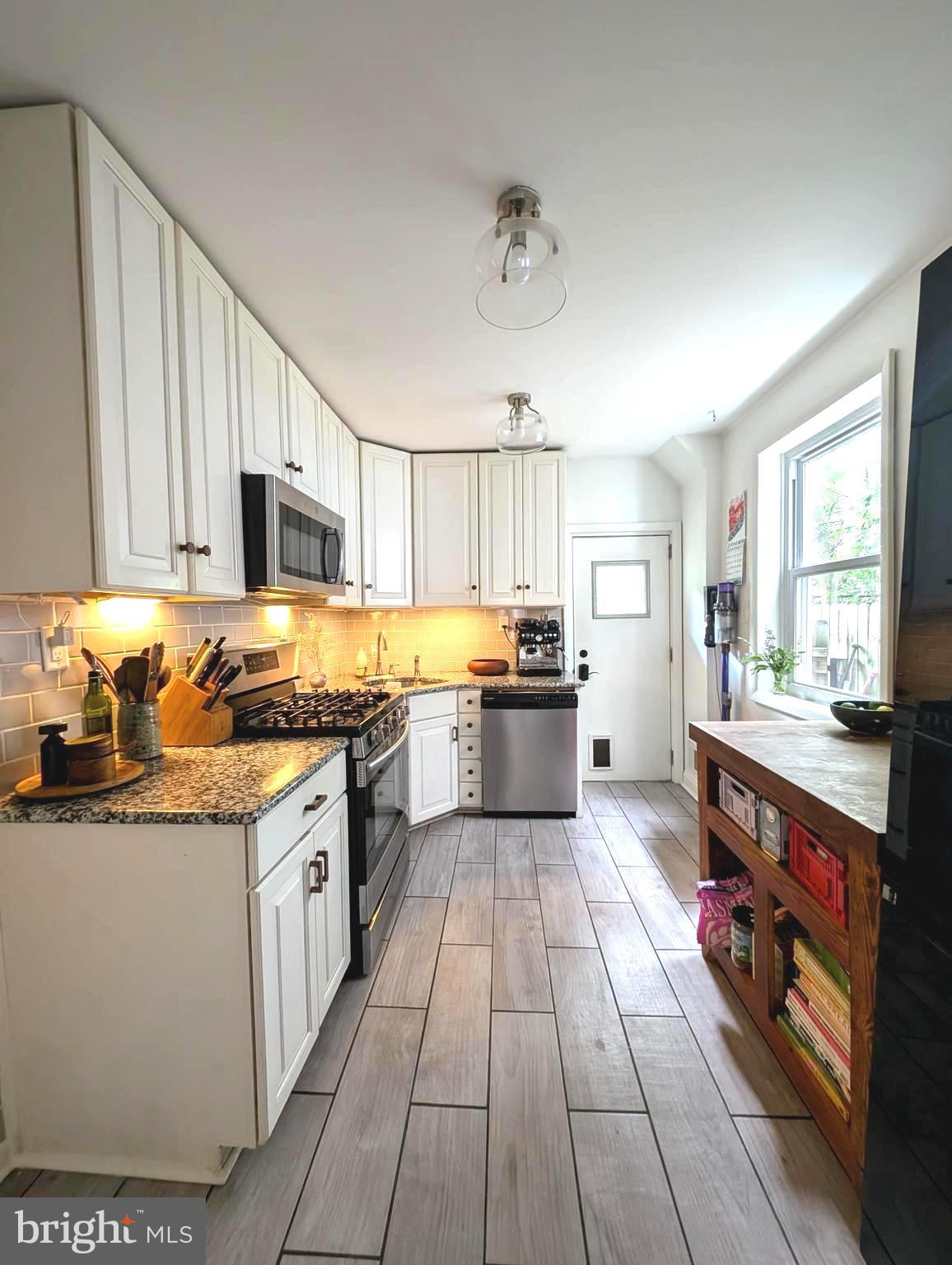 FAIRMOUNT - Residential