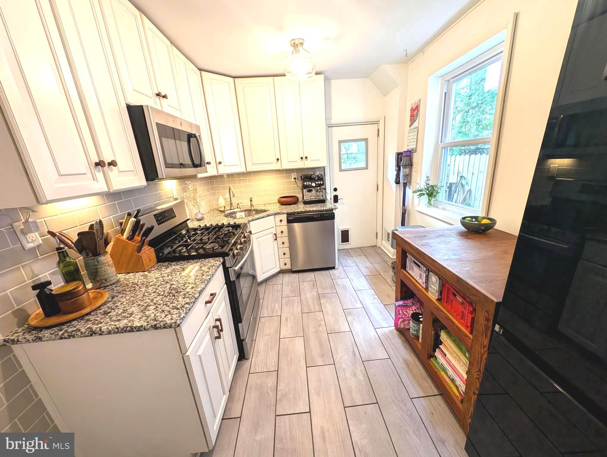 FAIRMOUNT - Residential