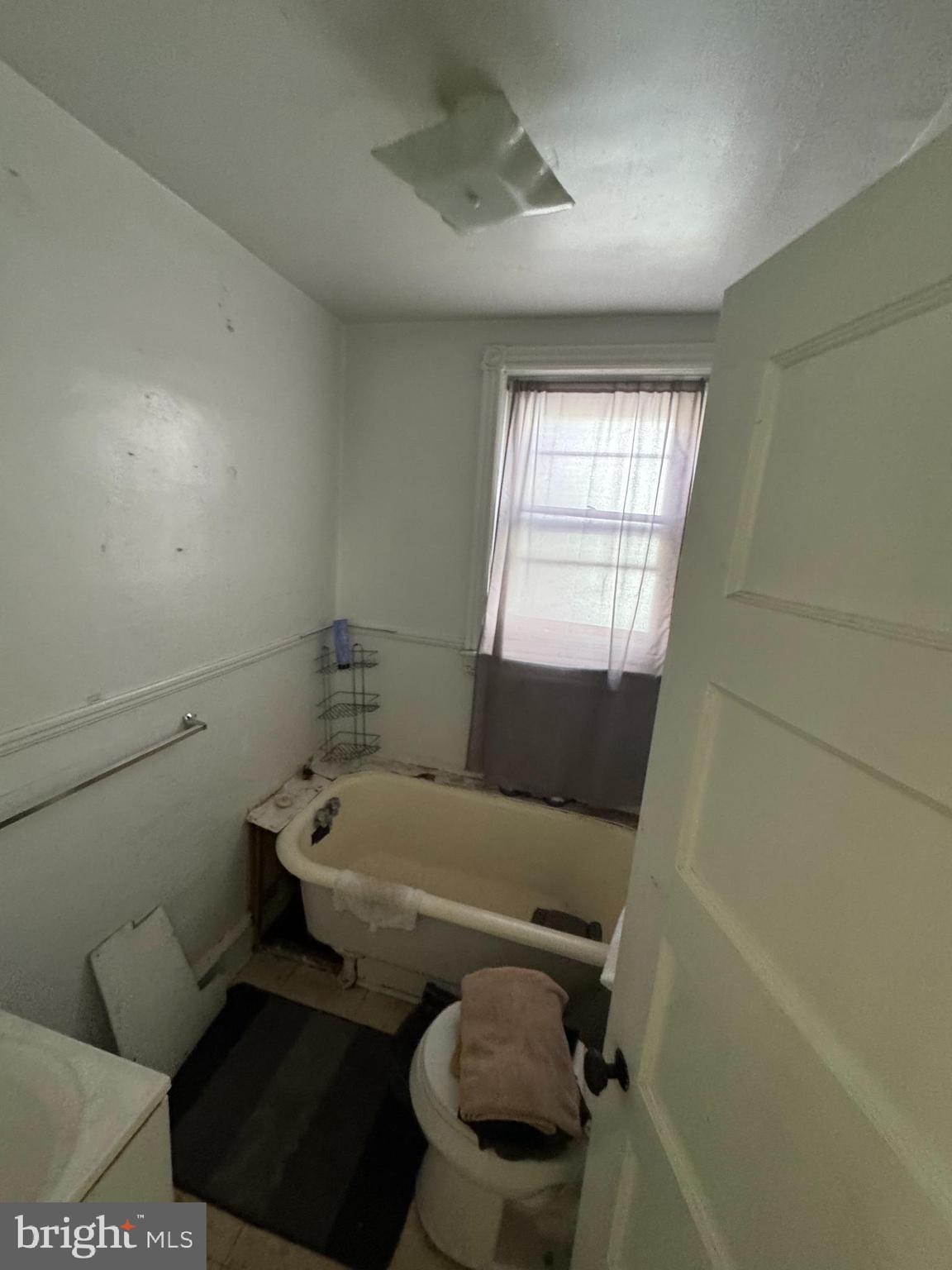 438 W WELLENS AVENUE