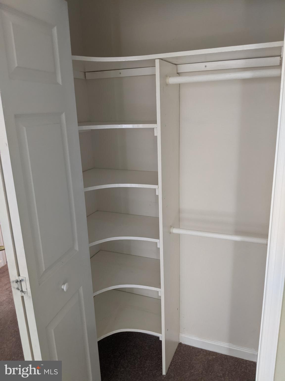 HOLLY POINTE - Residential Lease