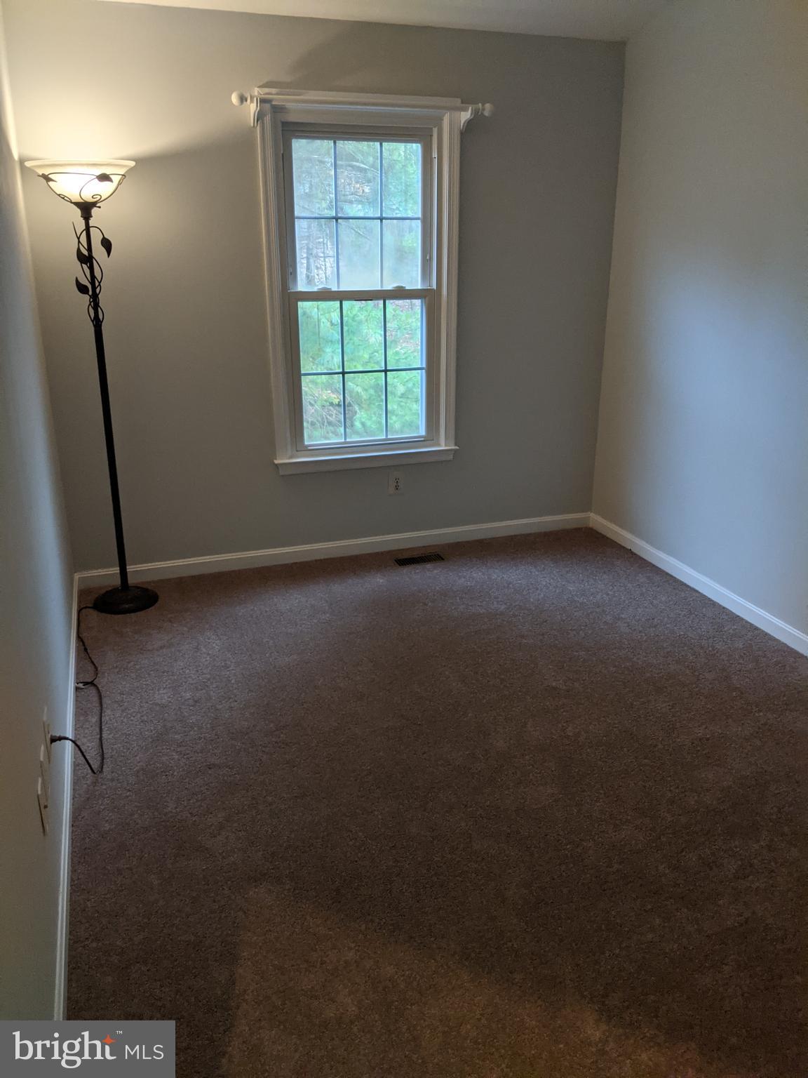 HOLLY POINTE - Residential Lease