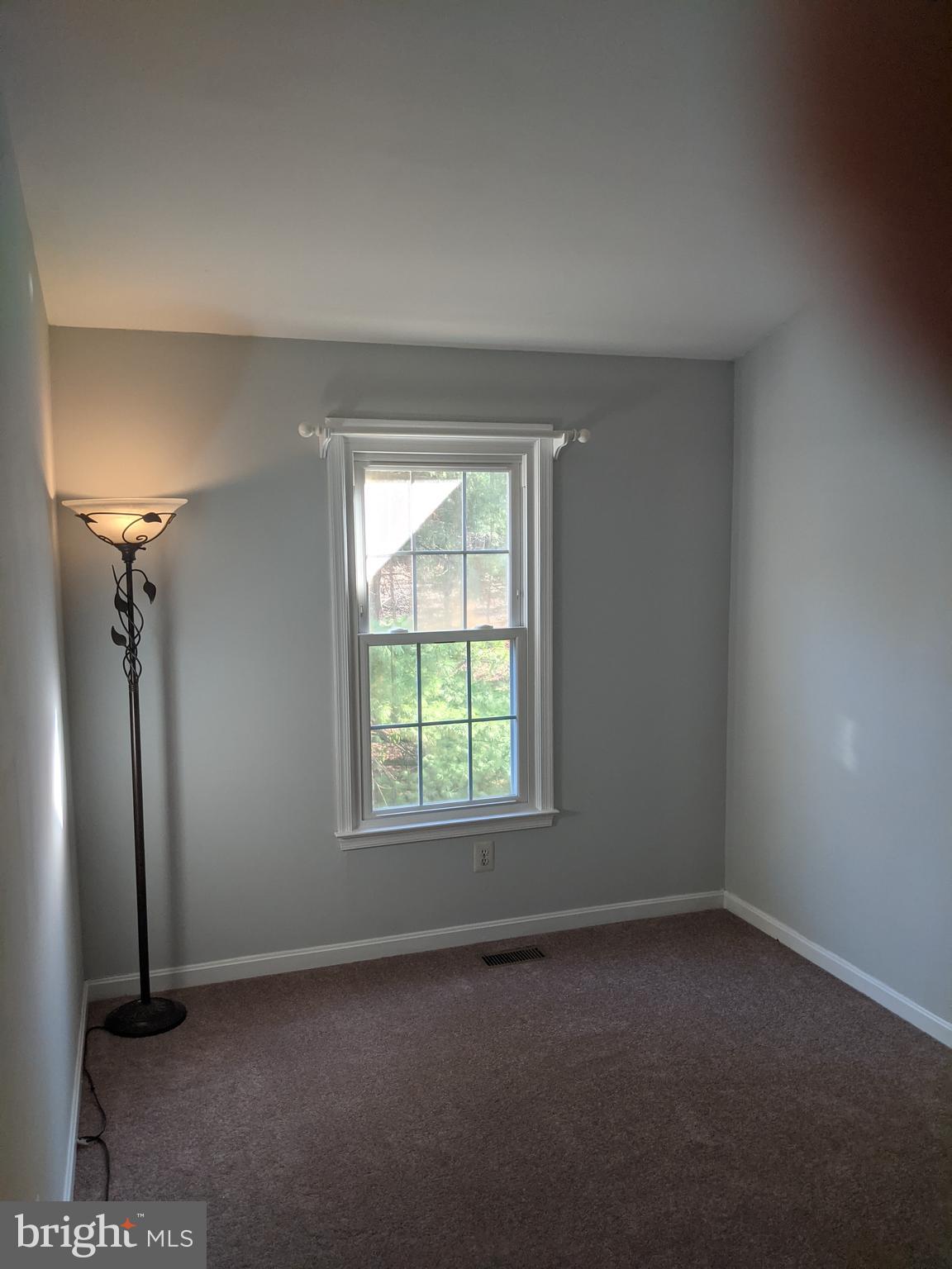 HOLLY POINTE - Residential Lease