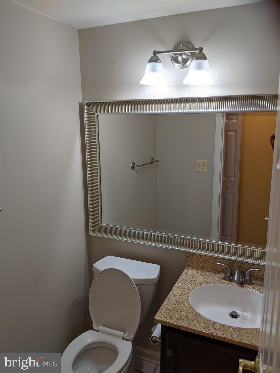 HOLLY POINTE - Residential Lease