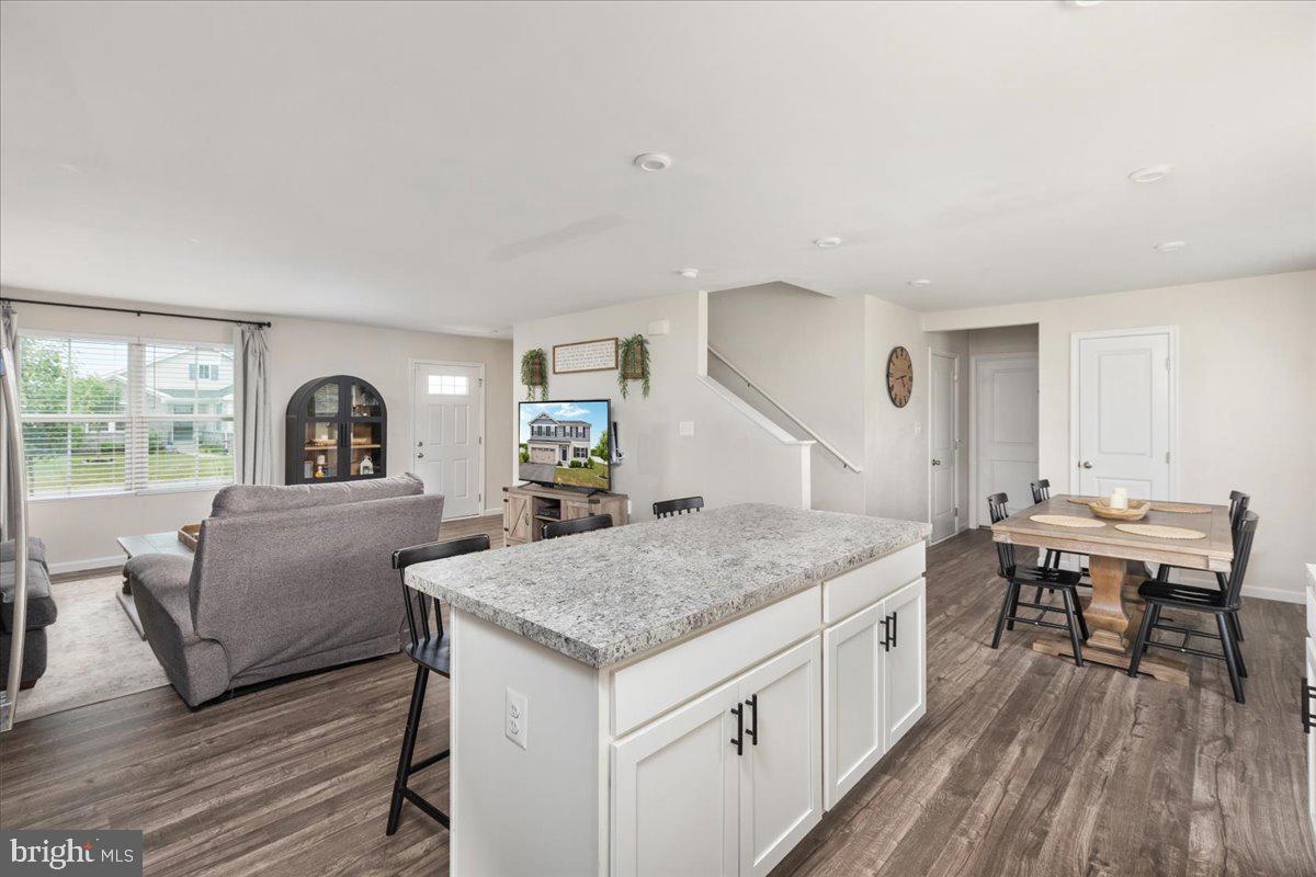 416 SWITCHGRASS COURT