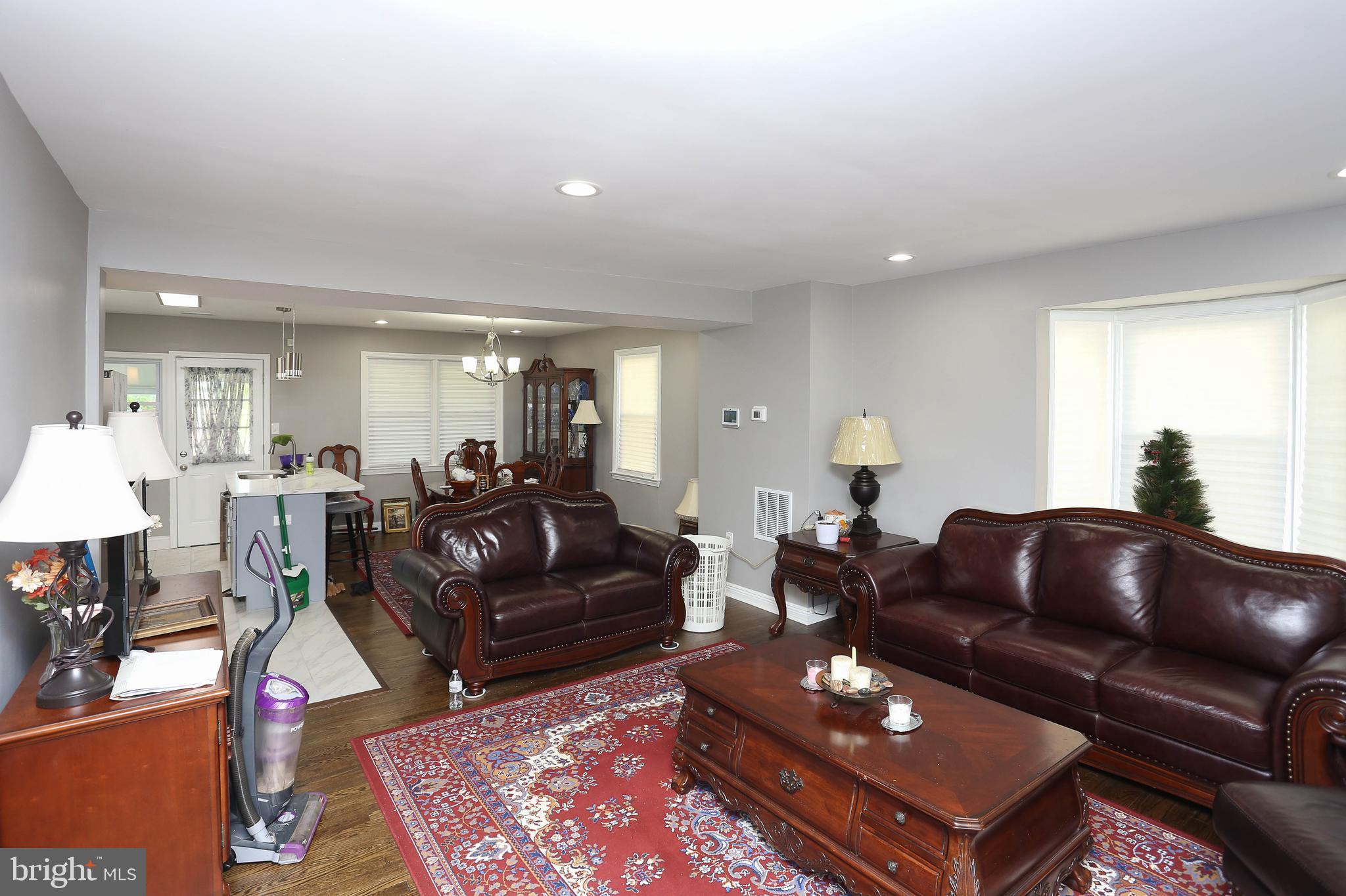 WOODBOURNE HEIGHTS - Residential
